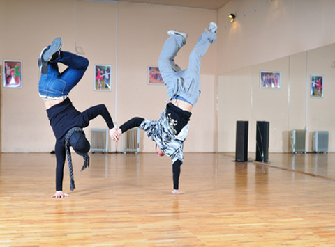 Break Dance Dance Lessons at Star Dance School Ballroom Dance Studio in Boston MA: Street Dancing, Hip Hop, Breakdancing, Locking, Popping, Boogying, Acrobatics, Bboy, Bgirl Dancing for children, teens and adults.